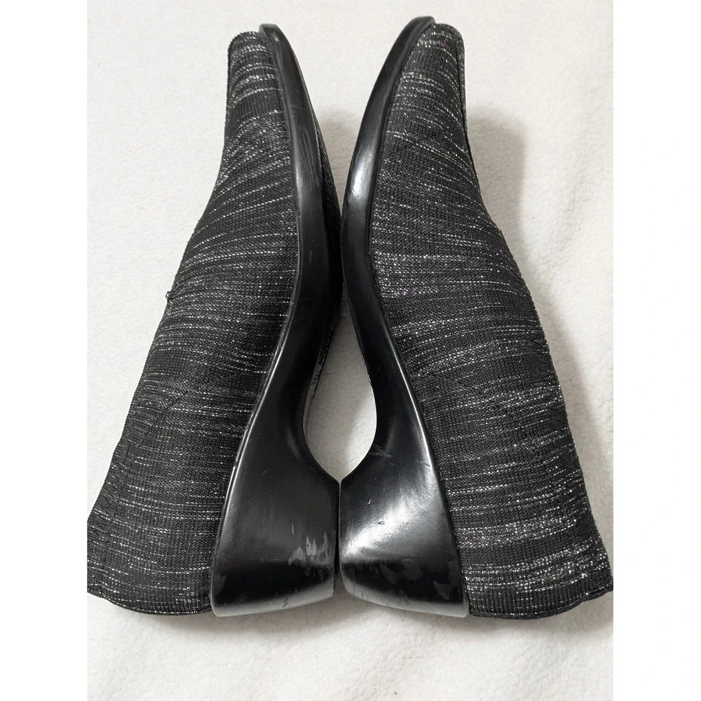 Charleston Shoe Company Black Wedge V Cut Comfort Knit Slip On Size 5